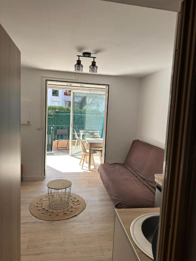 Charmant Studio Neuf 150M Plage Sur Avenue Principale Climatise Et Parking Кавалер-сюр-Мер Экстерьер фото